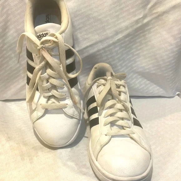 adidas gazelle silver green womens On Running Men's The Roger Advantage Shoes main image 0